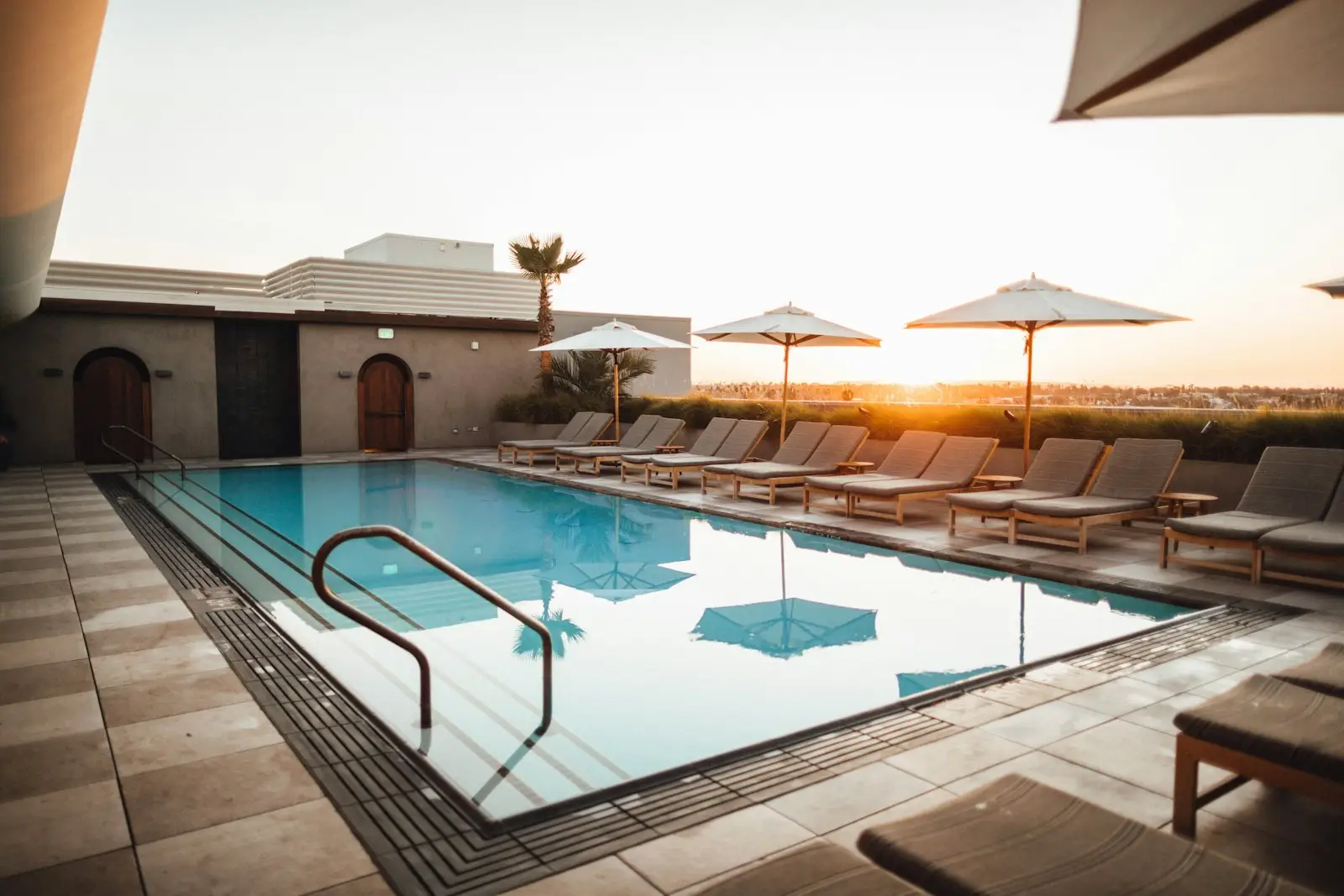 Villa Gloria — la piscina